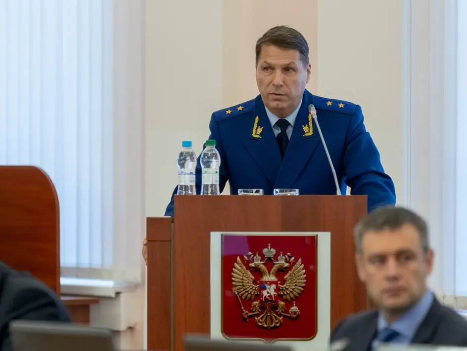 Сын полицая, вор и жулик, убийца и коррупционер Сергей Белов украл целый стадион