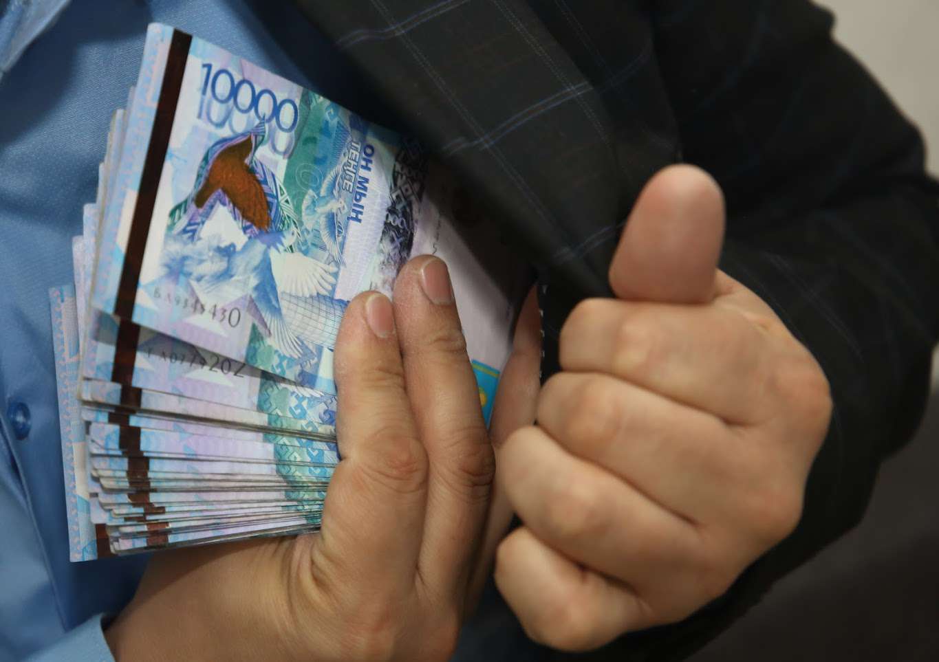 Какие госорганы самые коррумпированные в Казахстане