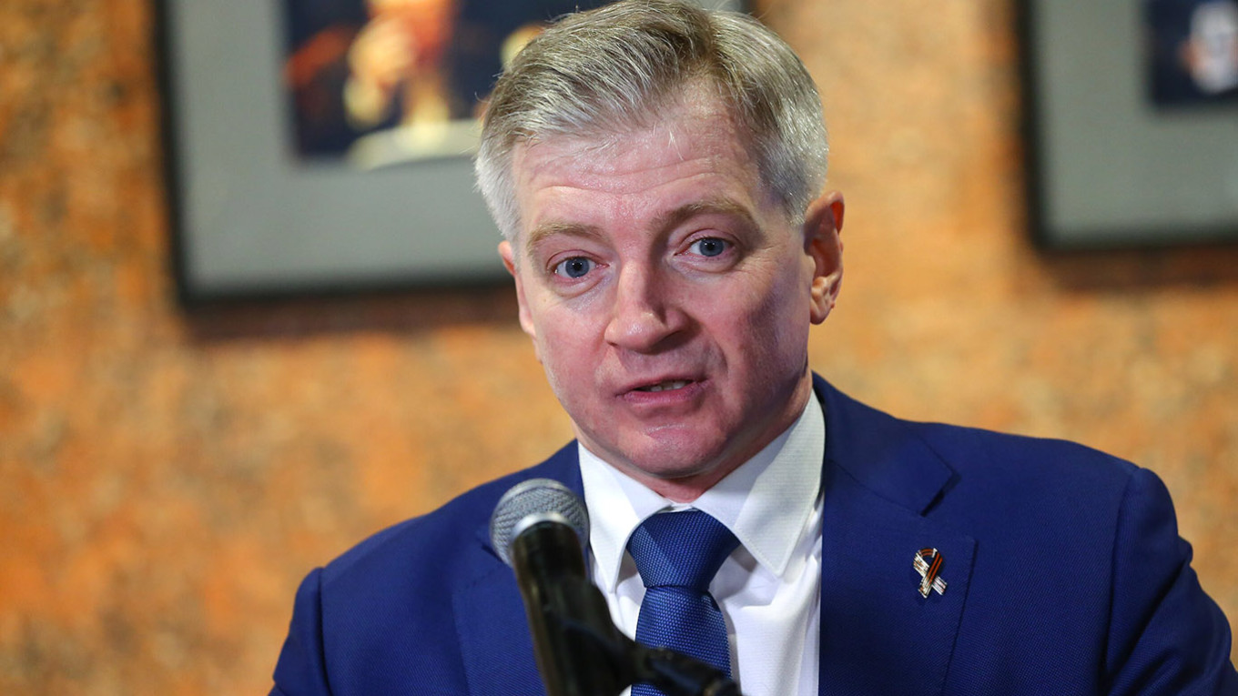 Призывавшего убивать украинцев z-чиновника поймали на взятках на 100 миллионов рублей
