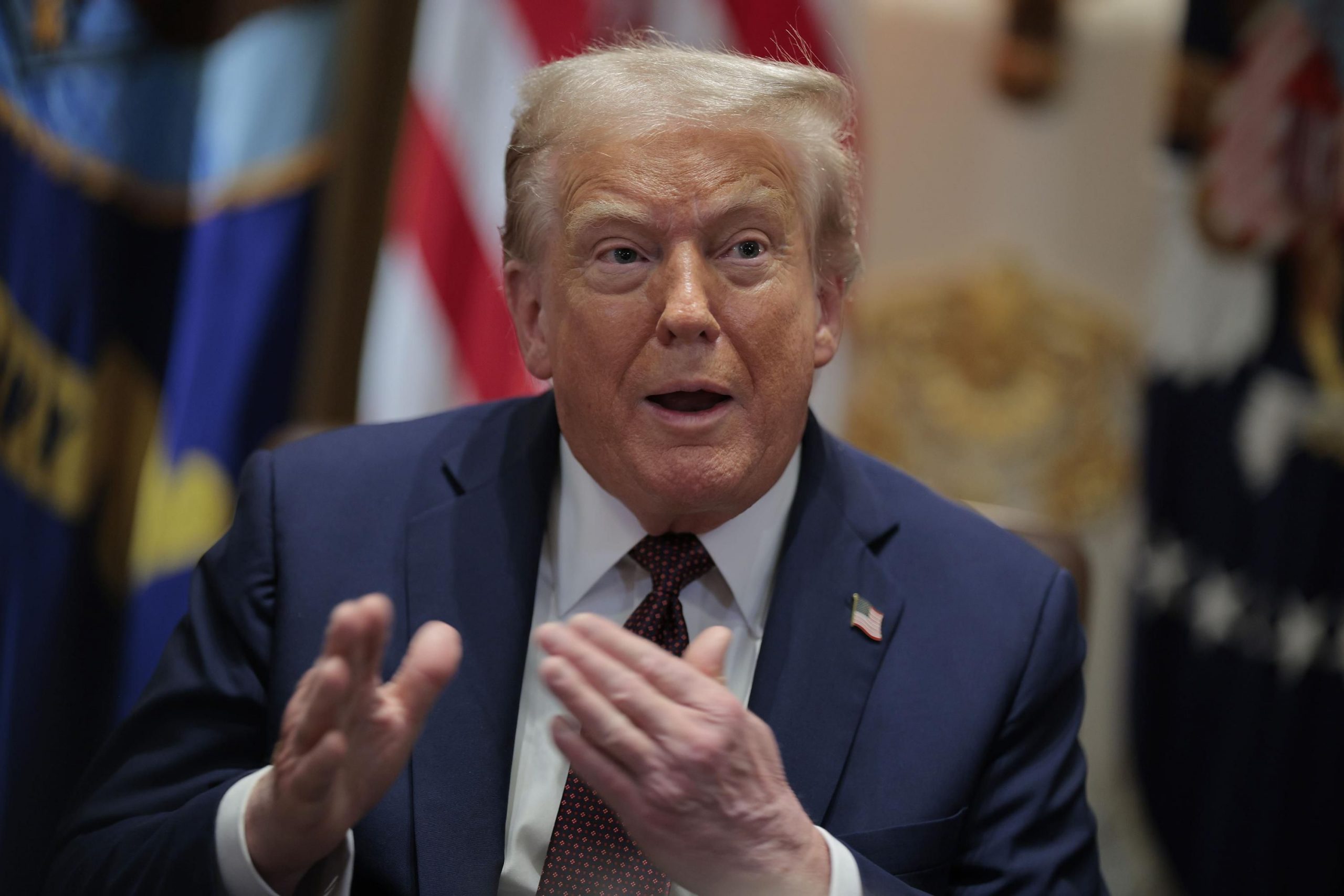 Трамп готов ослабить санкции против Ирана в обмен на уступки в отношении ядерной программы, – СМИ