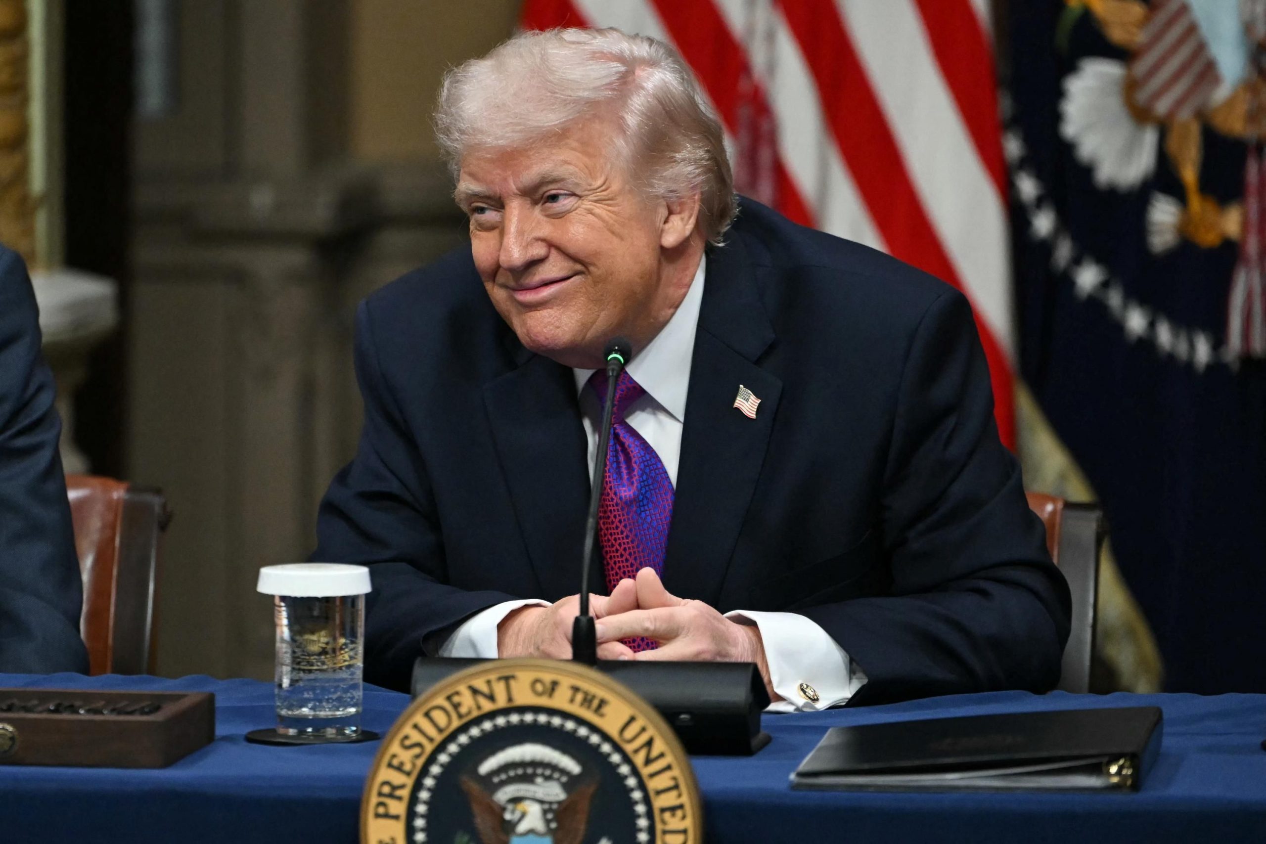 Трамп распорядился потратить 20 миллионов долларов налогоплательщиков на хвалебную рекламу, – NYT