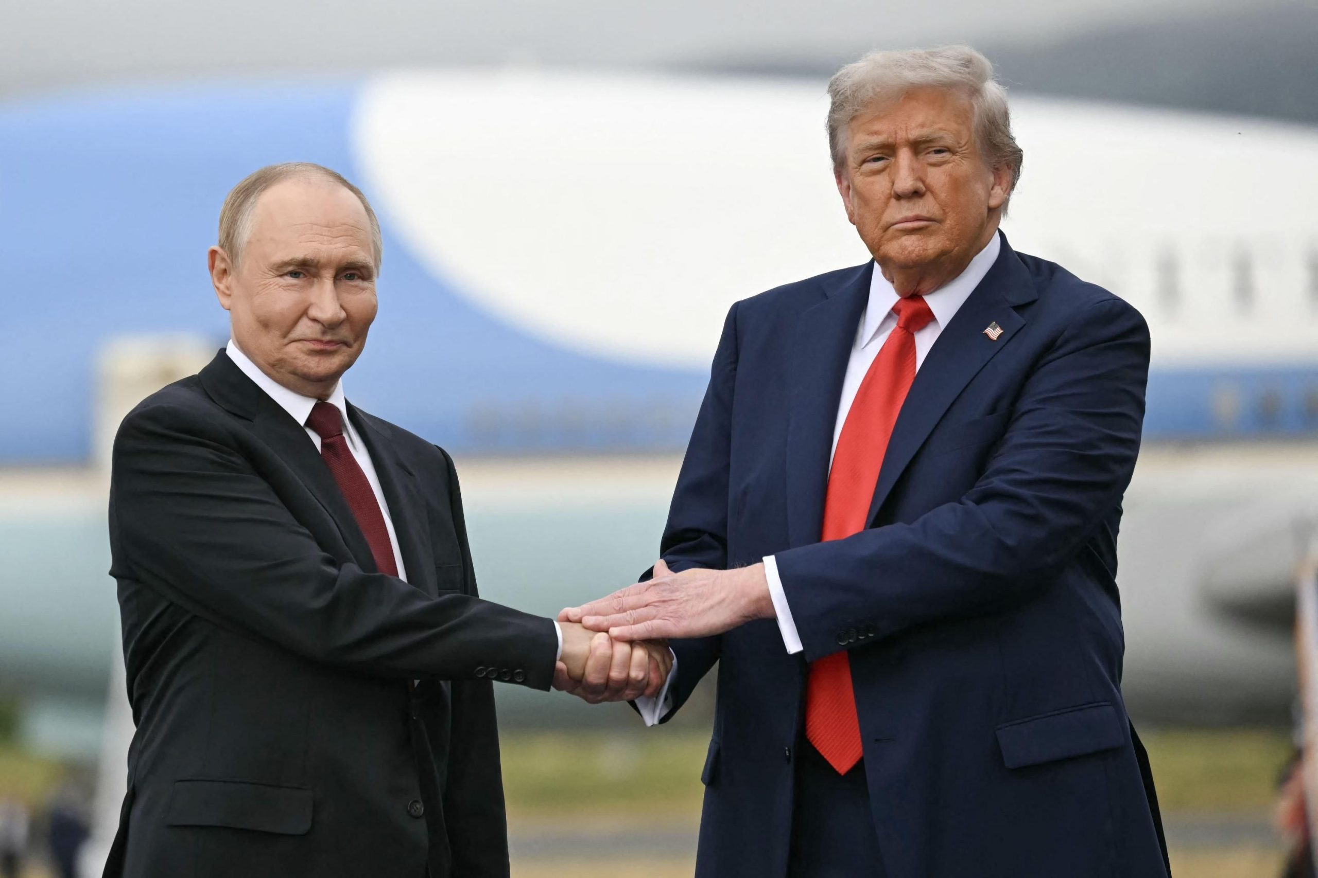 Трамп собирается позвонить Путину, чтобы обсудить возможную вспышку чумы в России
